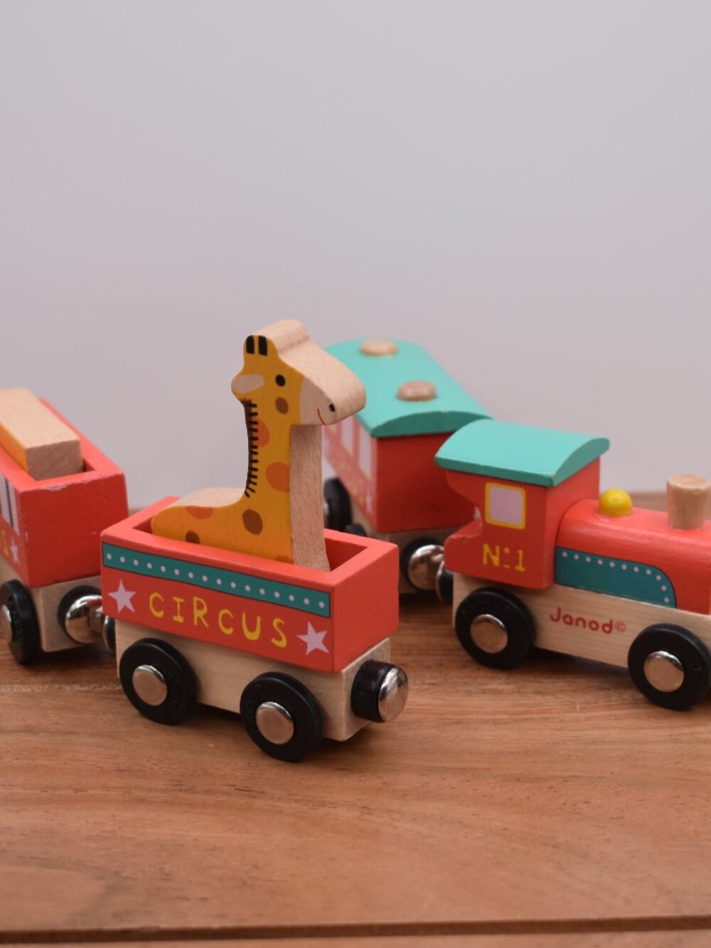 Janod Circus Train Wooden Trains N.1 Caboose Engine Cargo Cars Juratoys France - Picture 8 of 8